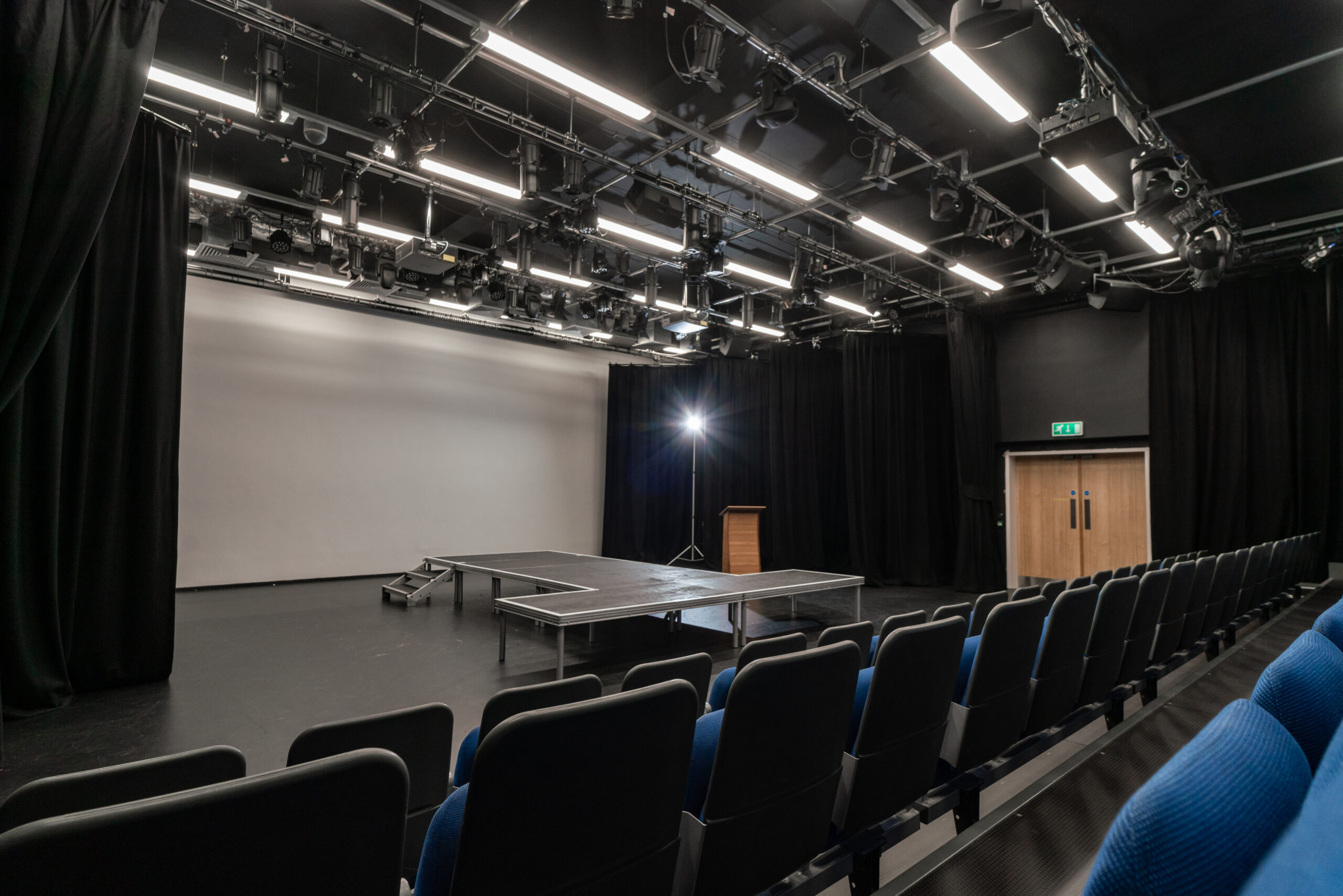 Performace Spaces - Facilities-2